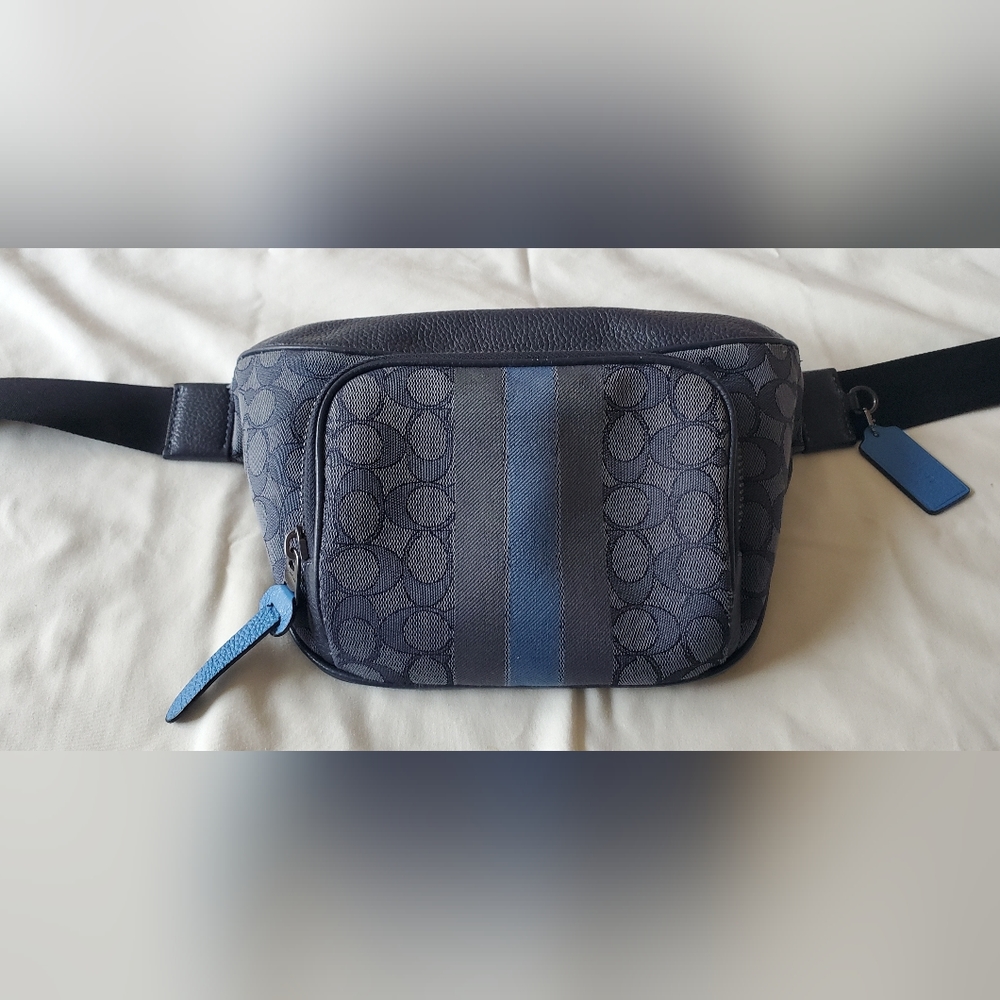 Thompson Coach Leather/Signature Canvas Belt Bag